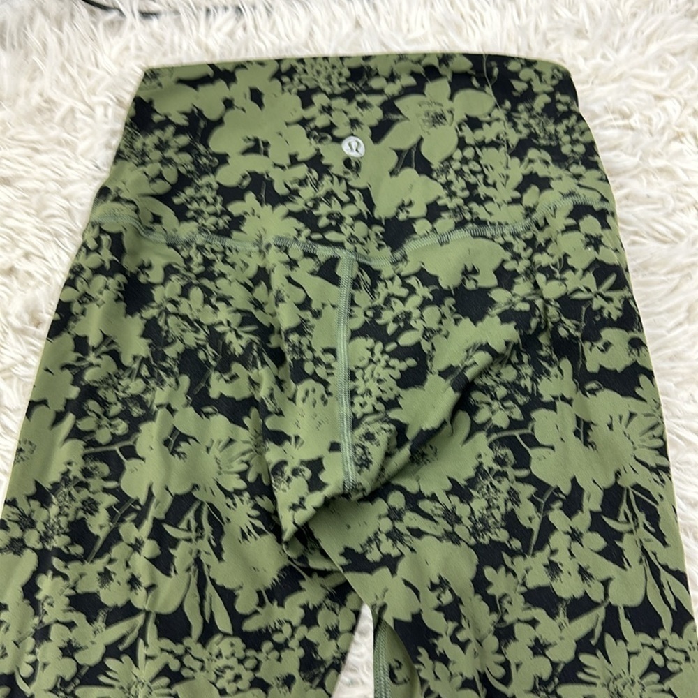 Lululemon Align Crop *21" Efflorescent Barracks Green Black - Picture 4 of 6